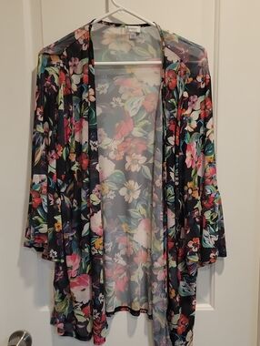 Avenue Black Floral Sheer Kimono Swimcover
